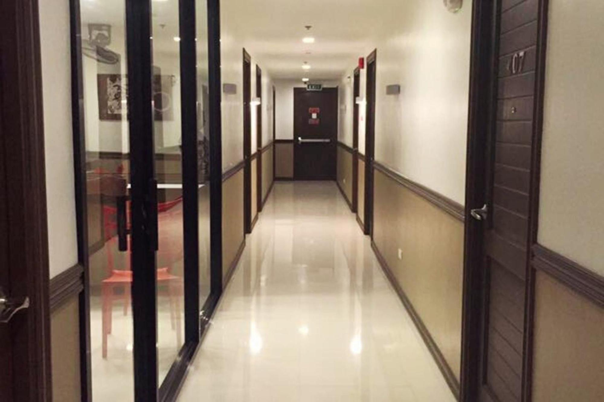Pearli View Hotel Iloilo Powered By Cocotel Bagian luar foto
